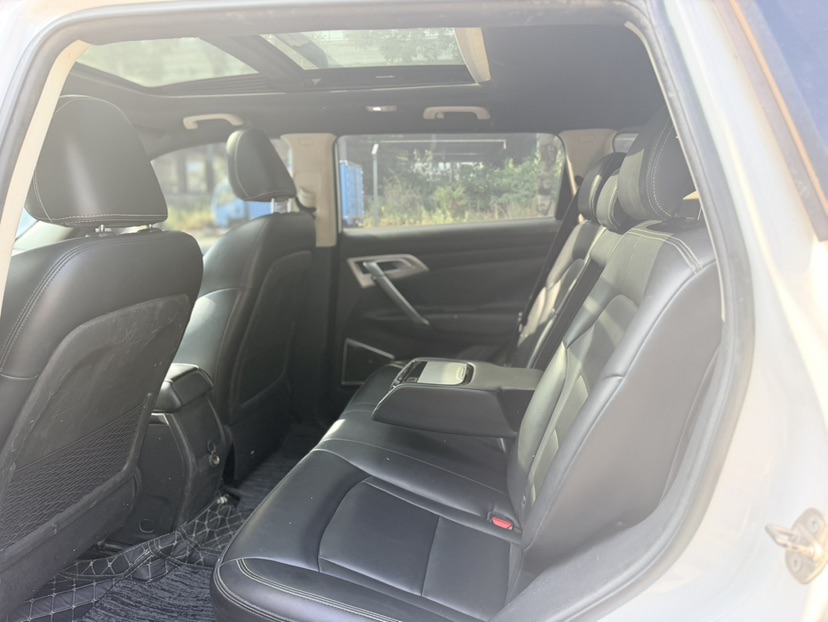 GEELY Boyue 2016 immagine di auto #5