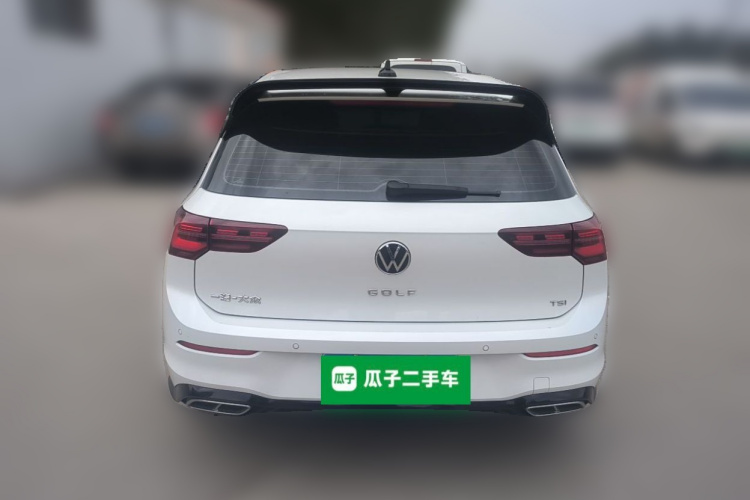 Volkswagen Golf 2024 immagine di auto #4