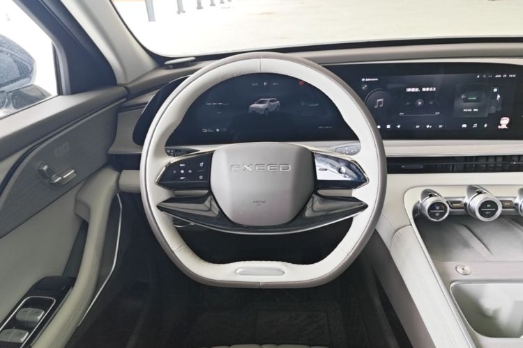 Exceed Yaoguang C-DM 2025 #11 Exceed Yaoguang C-DM 2025 car image #11