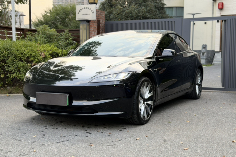 Tesla Model 3 2025 #5 Tesla Model 3 2025 car image #5