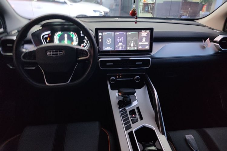 GEELY Coolray 2024 #10 GEELY Coolray 2024 صورة سيارة #10
