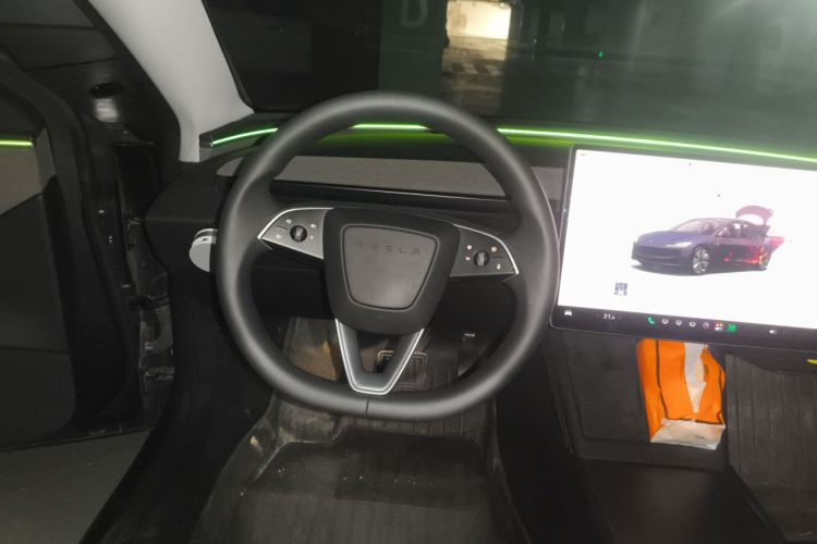 Tesla Model 3 2025 #11 Tesla Model 3 2025 car image #11