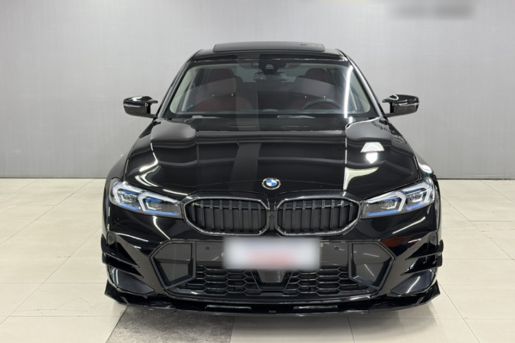 BMW 3 Series 2025 #8 BMW 3 Series 2025 car image #8