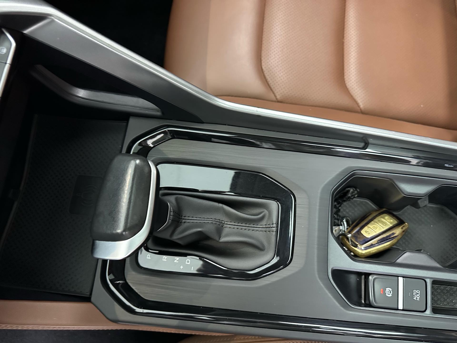 GEELY Vision X6 2022 car image #11