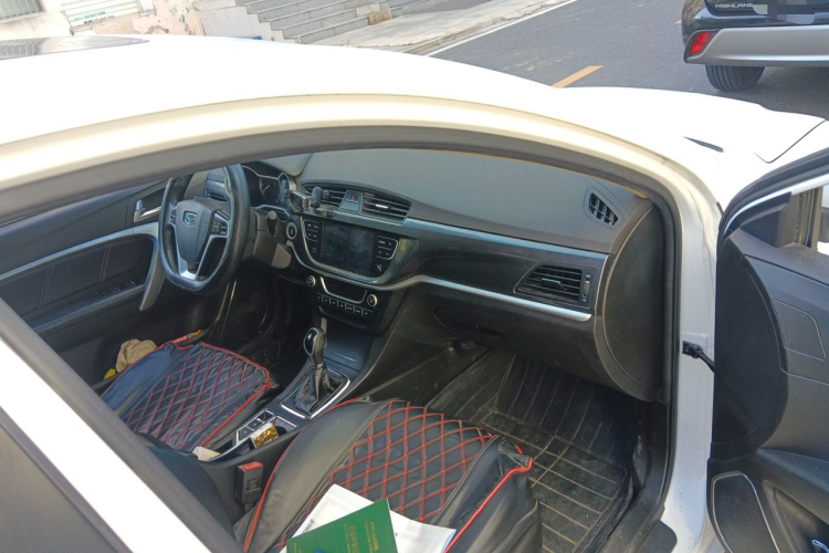 GEELY Emgrand 2016 car image #21