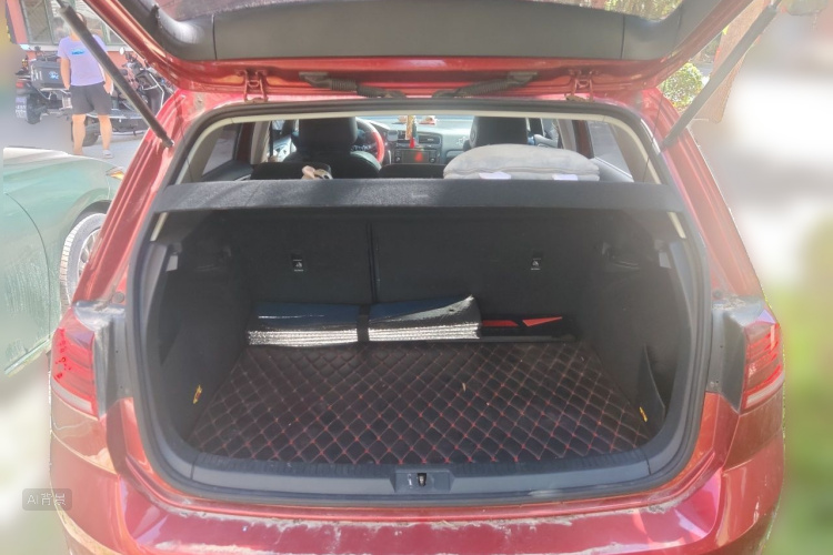 Volkswagen Golf 2018 car image #21