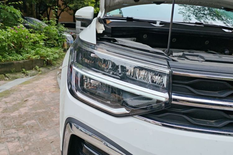 Volkswagen Tharu 2023 car image #8