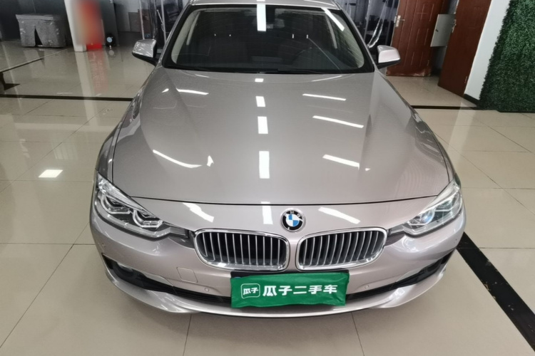 BMW 3 Series 2017 #3 BMW 3 Series 2017 car image #3