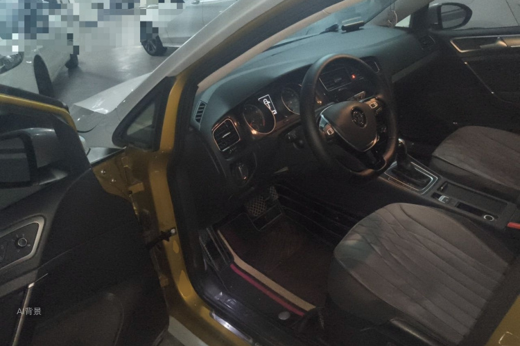 Volkswagen Golf 2018 car image #18