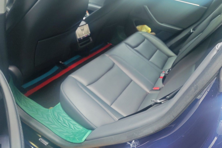 Tesla Model 3 2026 car image #14