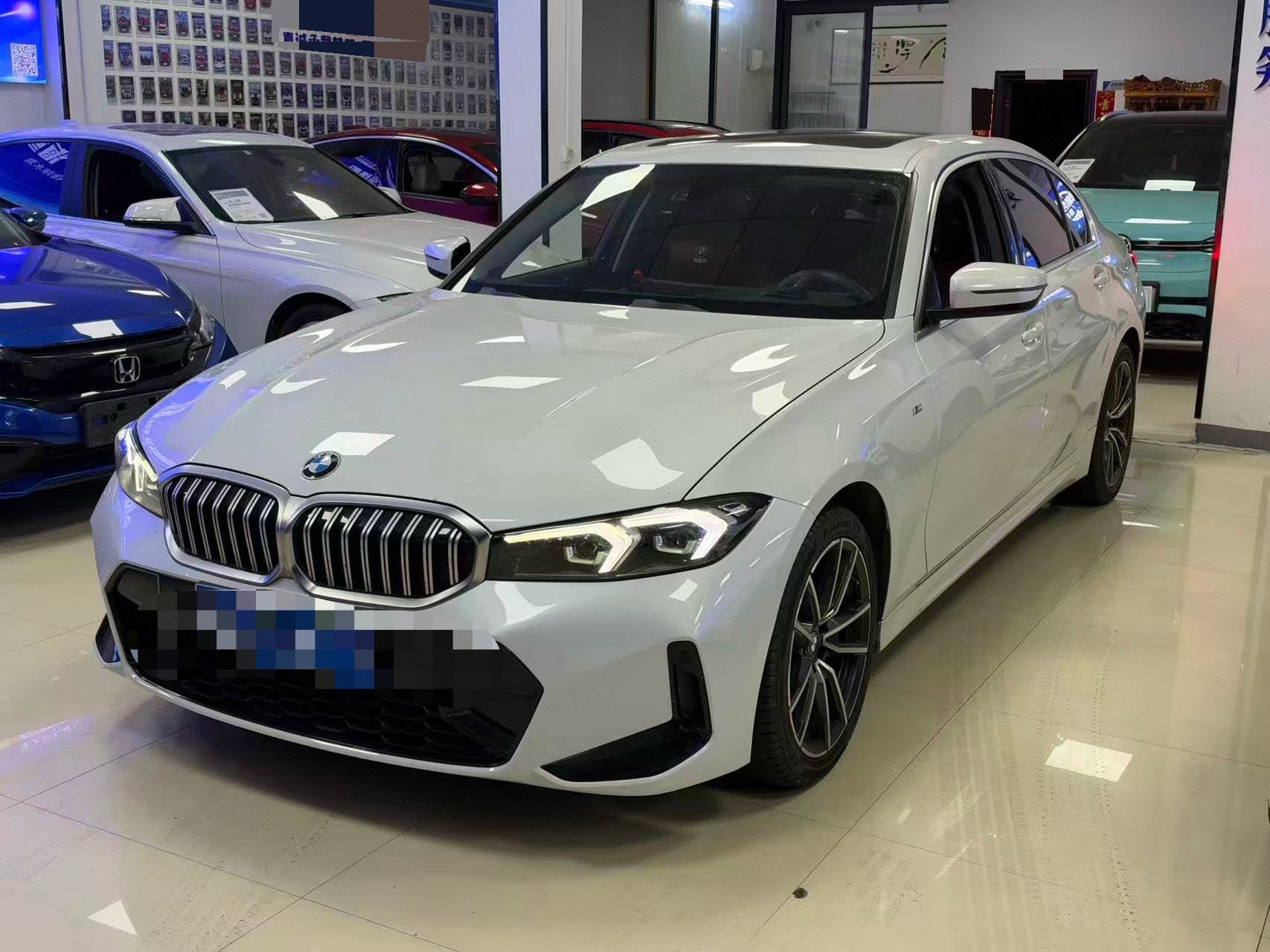 BMW 3 Series 2024 BMW 3 Series 2024 immagine di auto