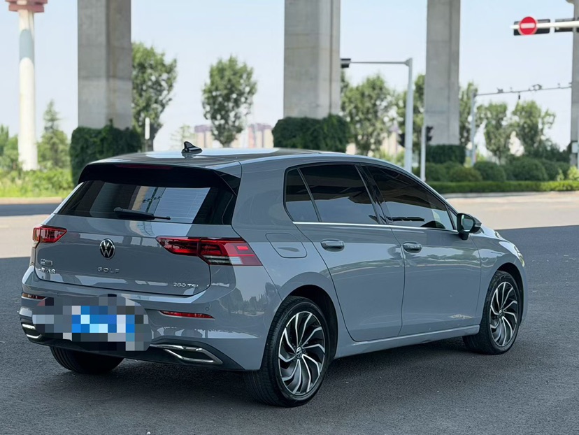 Volkswagen Golf 2021 car image #7