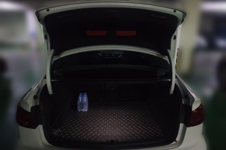 Audi A3 2019 car image #21