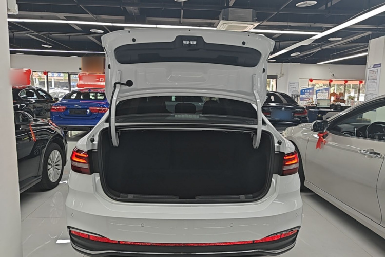 Volkswagen Lavida 2022 car image #21