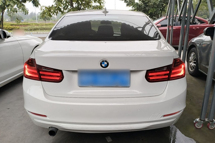 BMW 3 Series 2015 car image #6