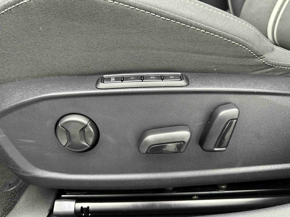 Volkswagen Golf 2022 #18 Volkswagen Golf 2022 car image #18