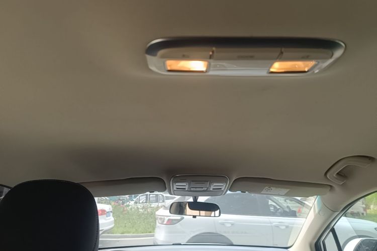 GEELY Emgrand GS 2016 car image #20