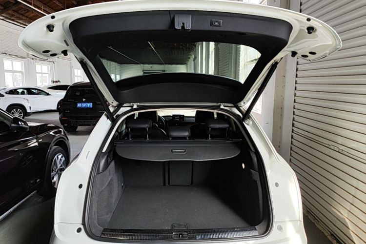 Audi Q3 2018 #19 Audi Q3 2018 car image #19