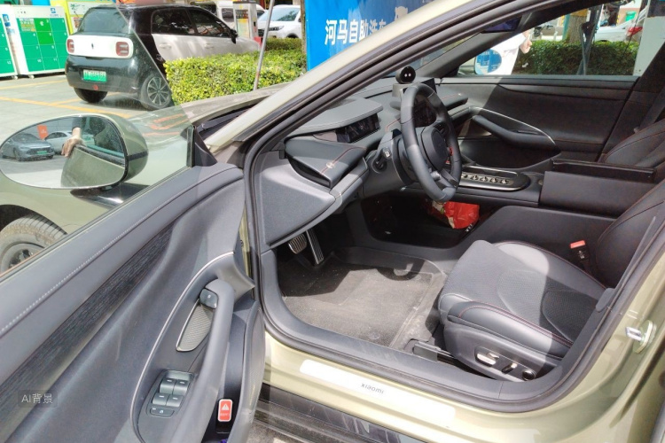 MI SU7 2024 immagine di auto #18
