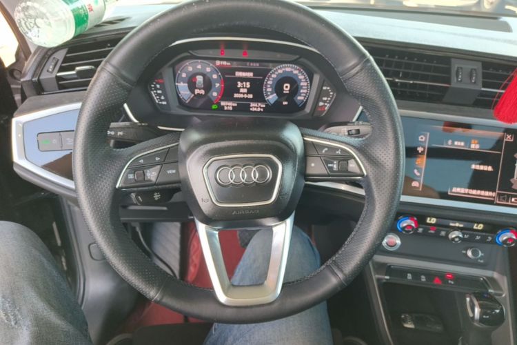Audi Q3 2020 #11 Audi Q3 2020 car image #11