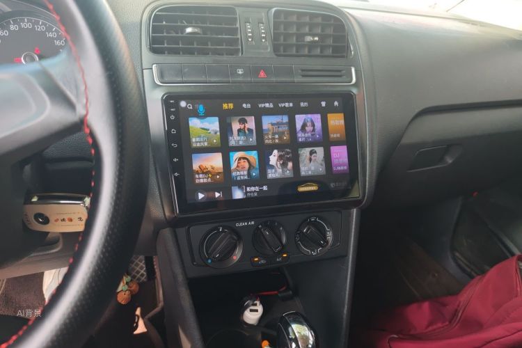 Volkswagen Polo 2016 car image #15
