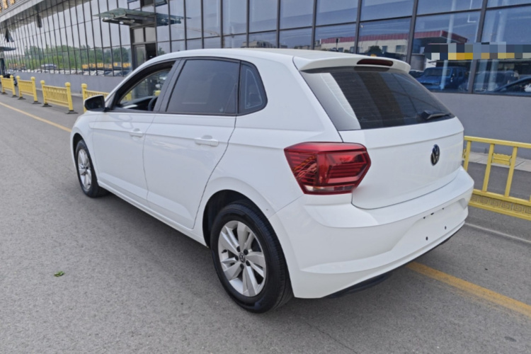 Volkswagen Polo 2023 car image #5
