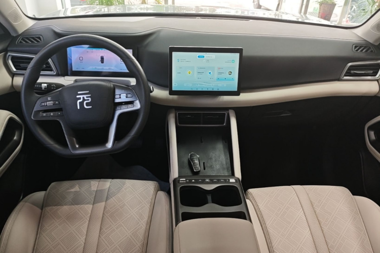 BYD YuanUP 2025 #10 BYD YuanUP 2025 صورة سيارة #10