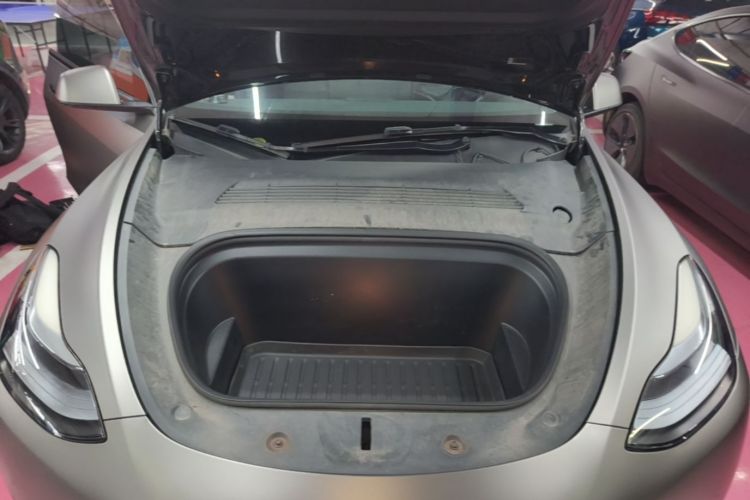 Tesla Model Y 2022 #20 Tesla Model Y 2022 car image #20