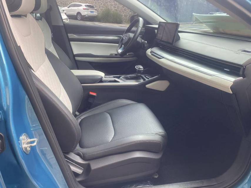 GEELY Emgrand L 2022 car image #17