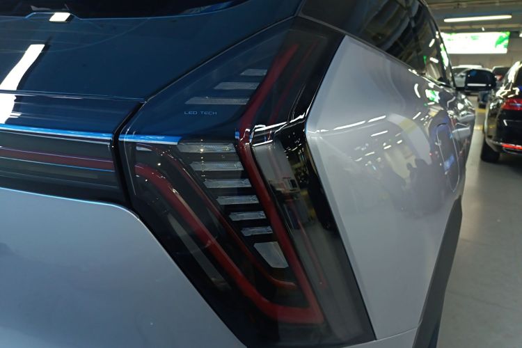 GEELY Boyue L 2026 #8 GEELY Boyue L 2026 car image #8