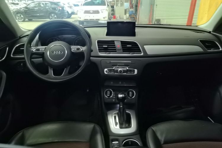Audi Q3 2019 #10 Audi Q3 2019 car image #10