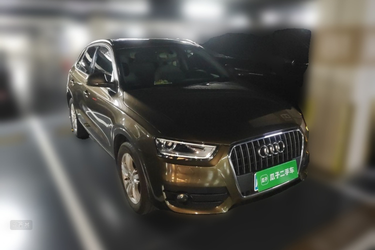 Audi Q3 2015 car image #4