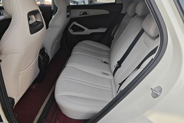BYD YuanUP 2025 #17 BYD YuanUP 2025 image de voiture #17