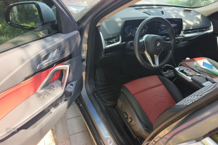 BMW X1 2023 car image #18