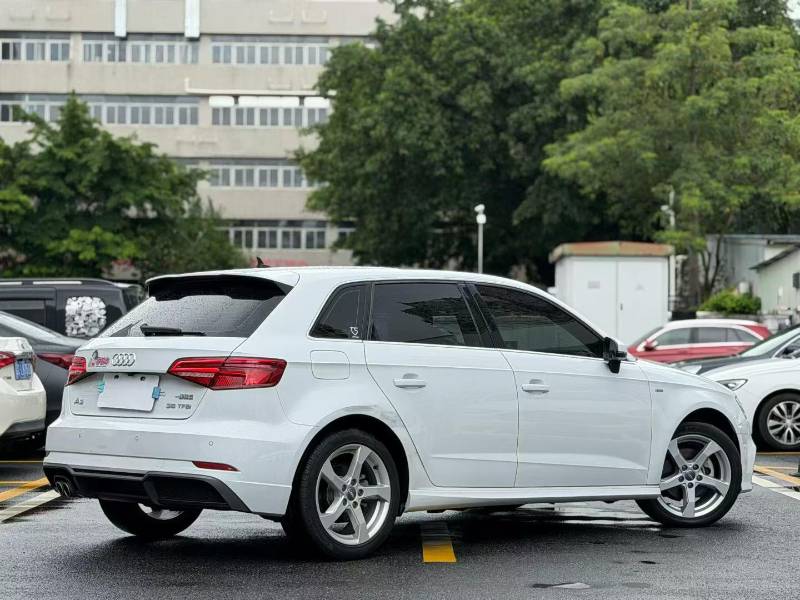 Audi A3 2020 car image #3