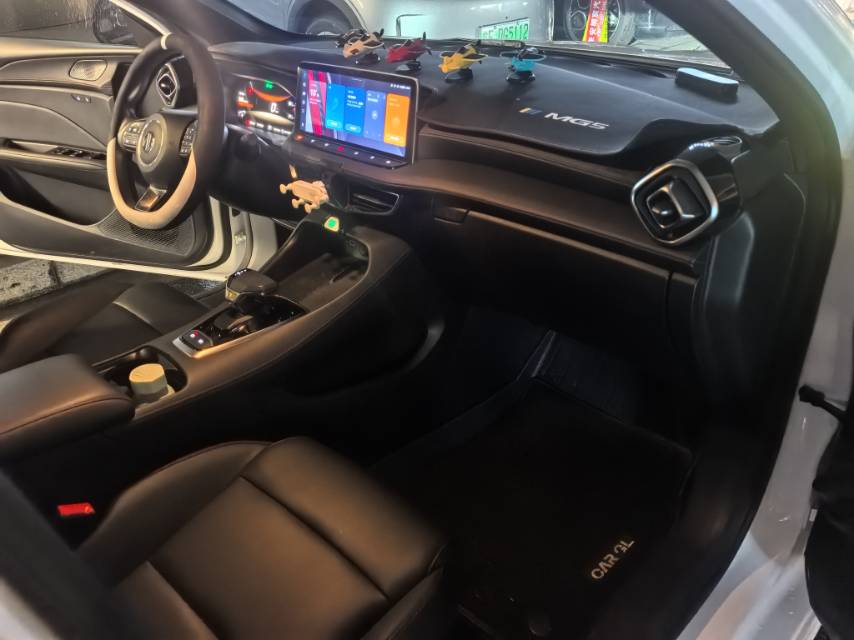 MG 5 2025 #9 MG 5 2025 imagen de coche #9