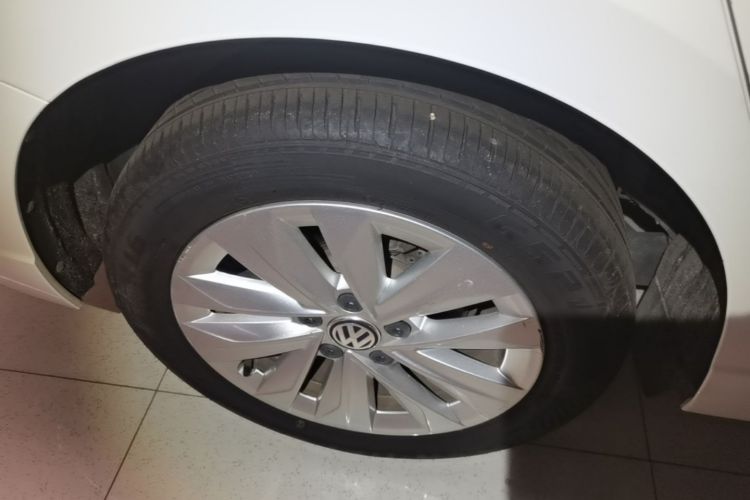 Volkswagen Lavida 2019 car image #10