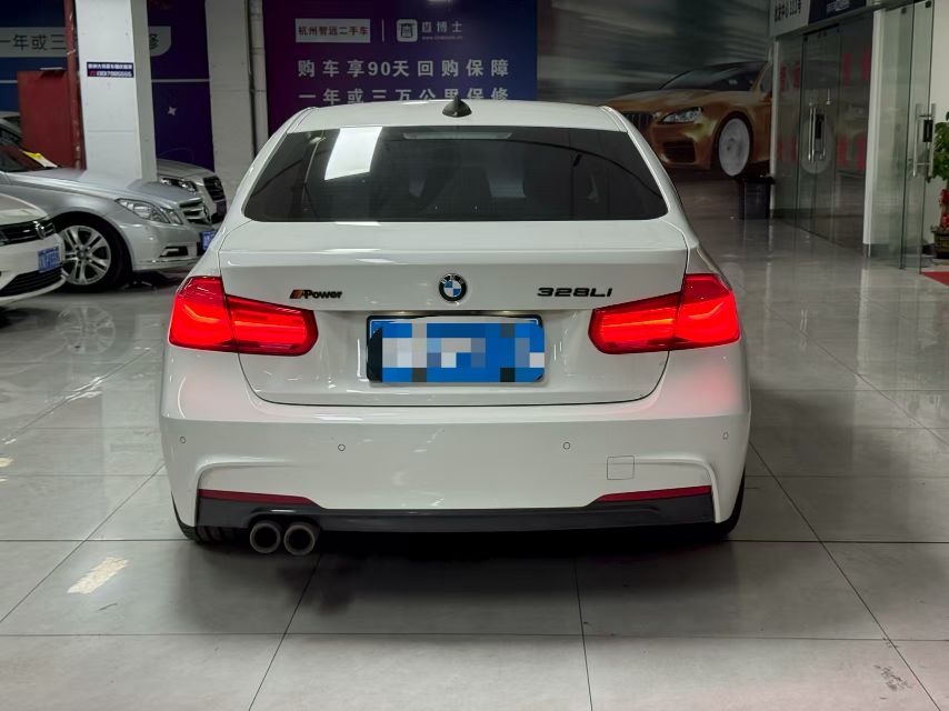 BMW 3 Series 2017 #8 BMW 3 Series 2017 car image #8