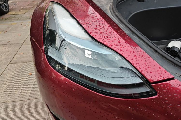 Tesla Model 3 2022 car image #8