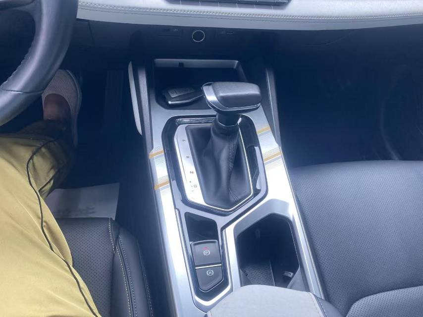 GEELY Emgrand L 2022 car image #10