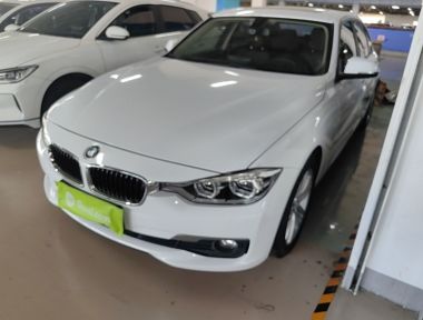 BMW 3 Series 2018 immagine di auto 