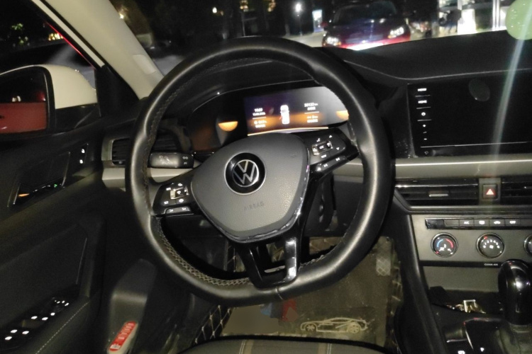 Volkswagen Lavida 2022 car image #11