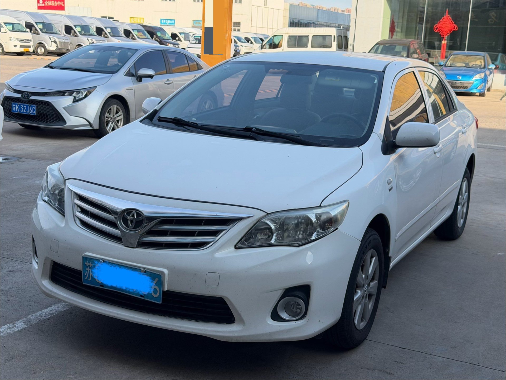Toyota Corolla 2013 Toyota Corolla 2013 car image