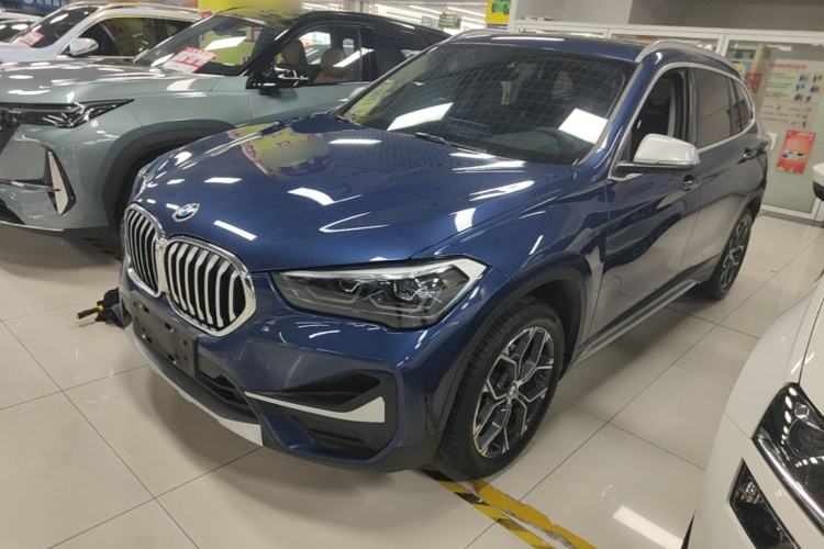 BMW X1 2021 car image #2