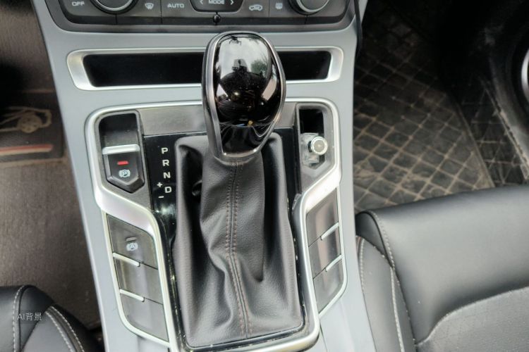 GEELY Emgrand 2021 #16 GEELY Emgrand 2021 car image #16