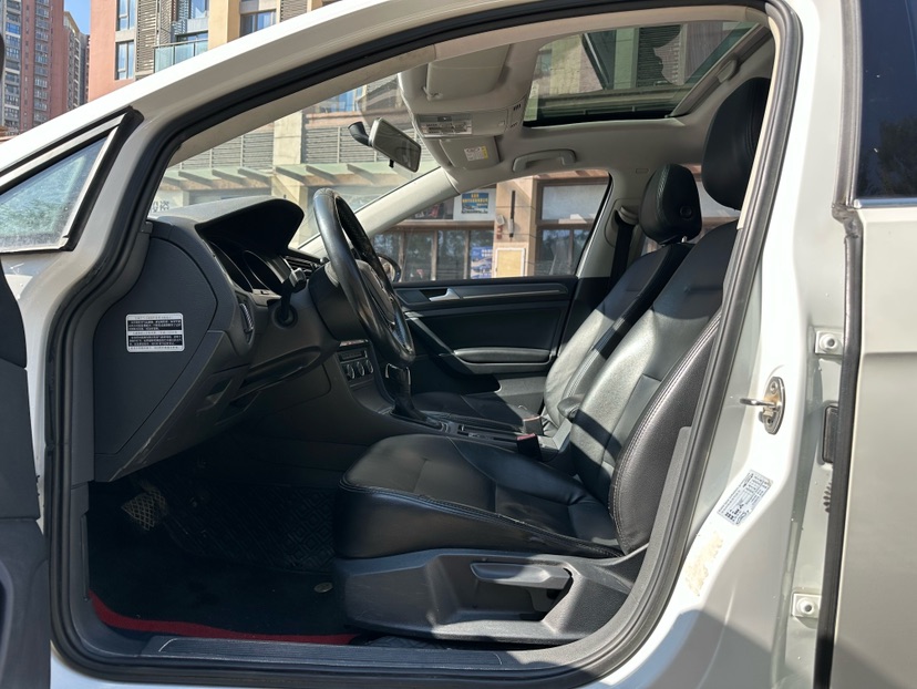 Volkswagen Golf 2016 car image #4