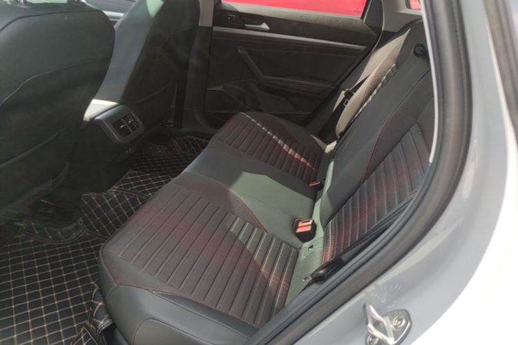 Volkswagen Lavida 2025 car image #13
