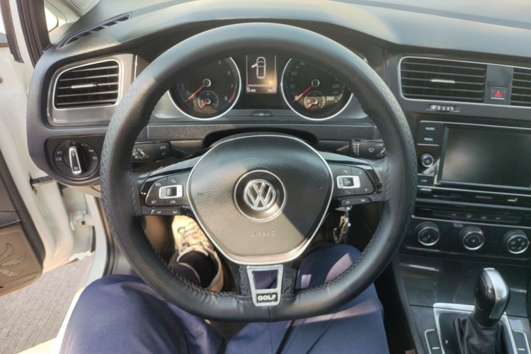 Volkswagen Golf 2018 #11 Volkswagen Golf 2018 car image #11