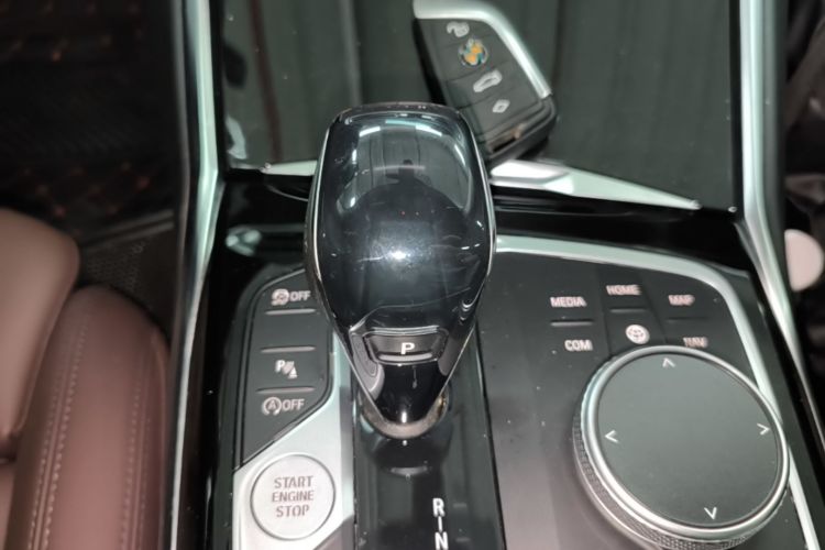 BMW 3 Series 2021 imagen de coche #14
