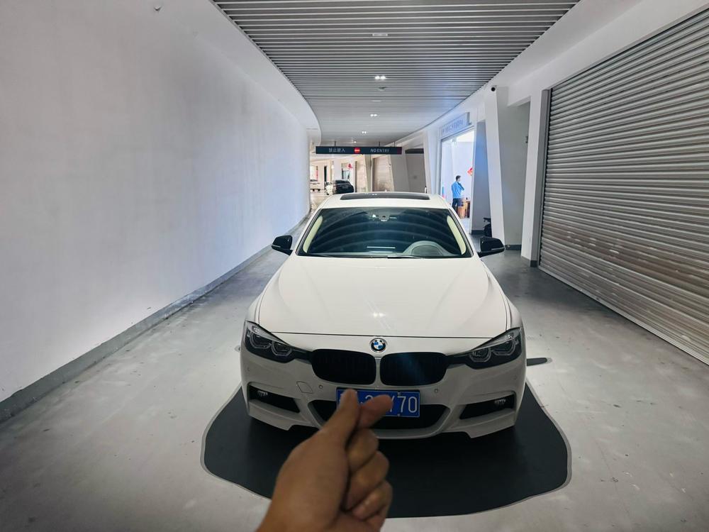 BMW 3 Series 2018 car image #2